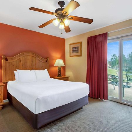 Tamarack Wisconsin Dells, A Ramada By Wyndham Hotel Lake Delton Exterior photo
