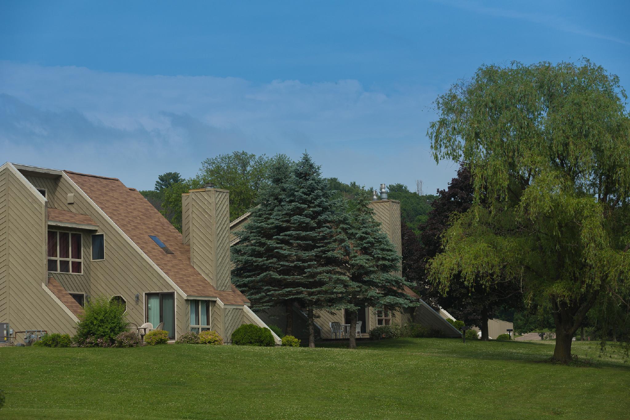 Tamarack Wisconsin Dells, A Ramada By Wyndham Hotel Lake Delton Exterior photo
