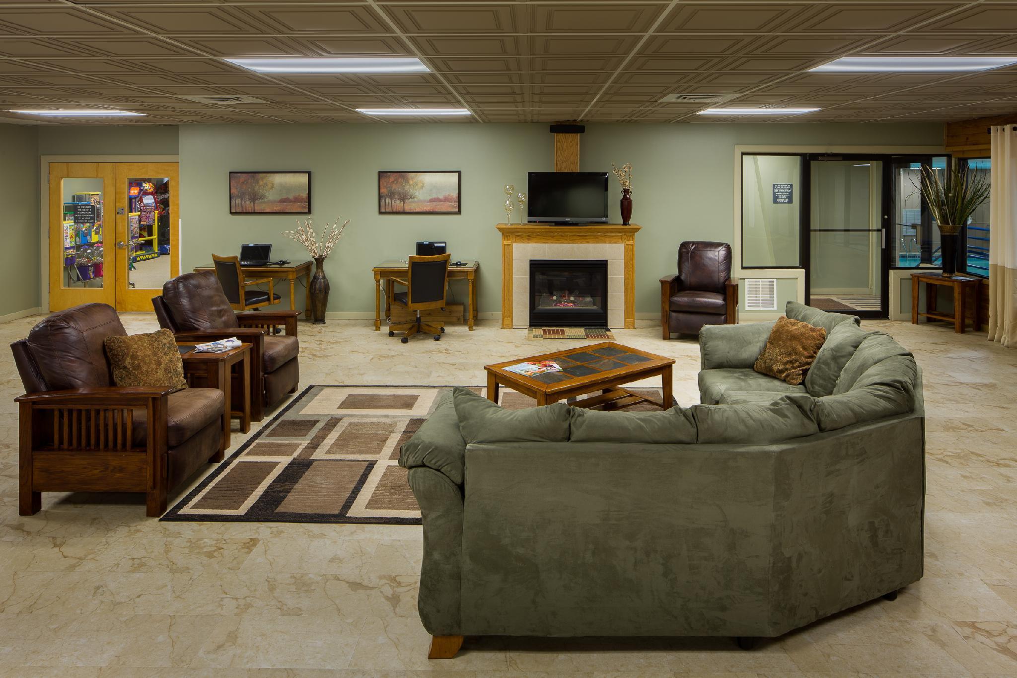 Tamarack Wisconsin Dells, A Ramada By Wyndham Hotel Lake Delton Exterior photo
